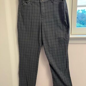 Gloria Vanderbilt Women's Dark Gray Checkered Trousers